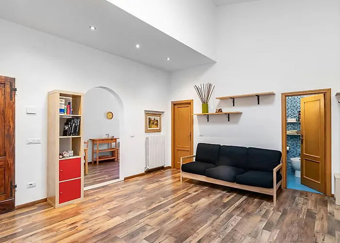 Camollia Modern Apartment! * Siena