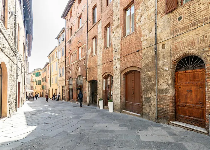 Camollia Modern Apartment! * Siena